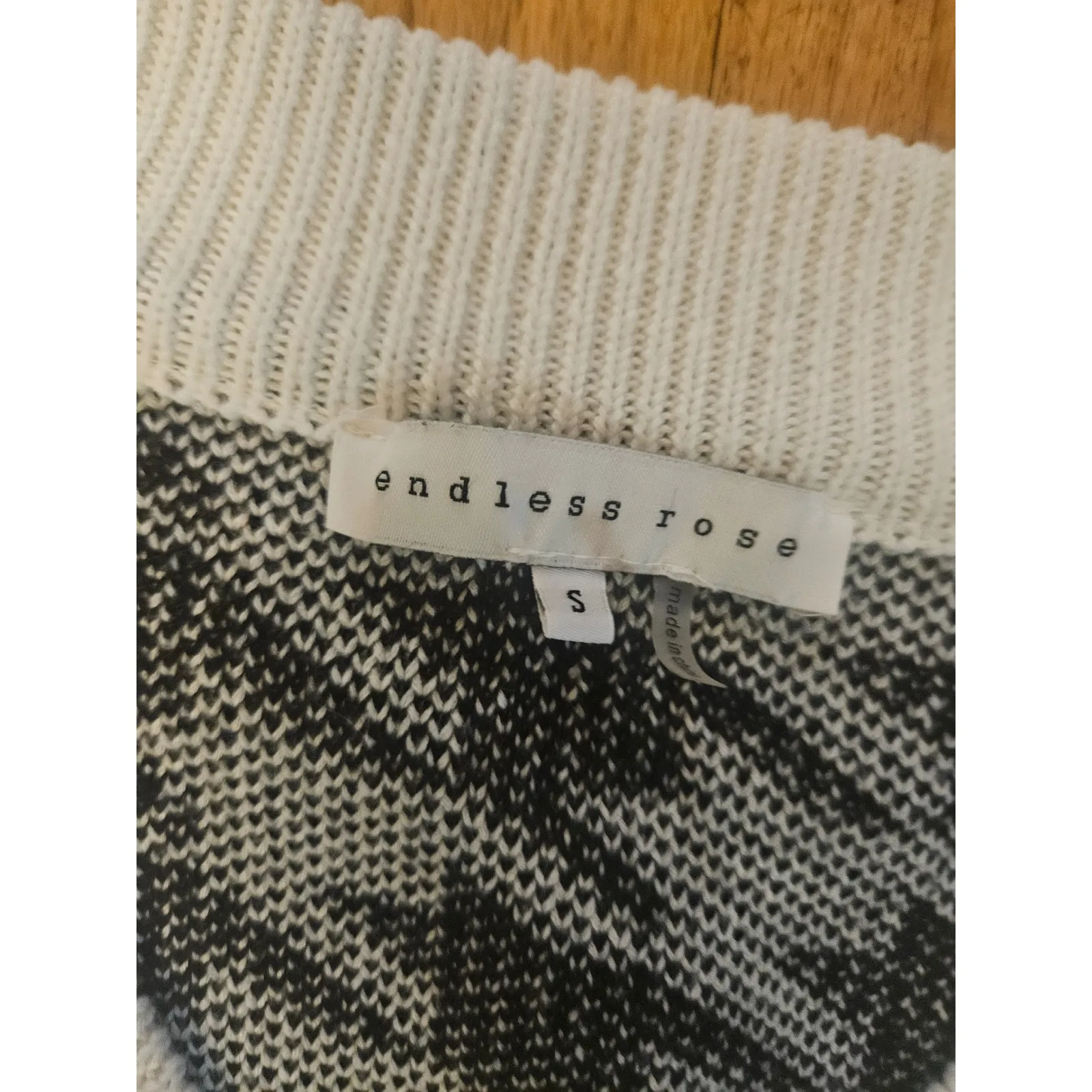 Endless Rose Houndstooth V-Neck Sweater Vest Women's Size S Cream Black Knit - Image 2