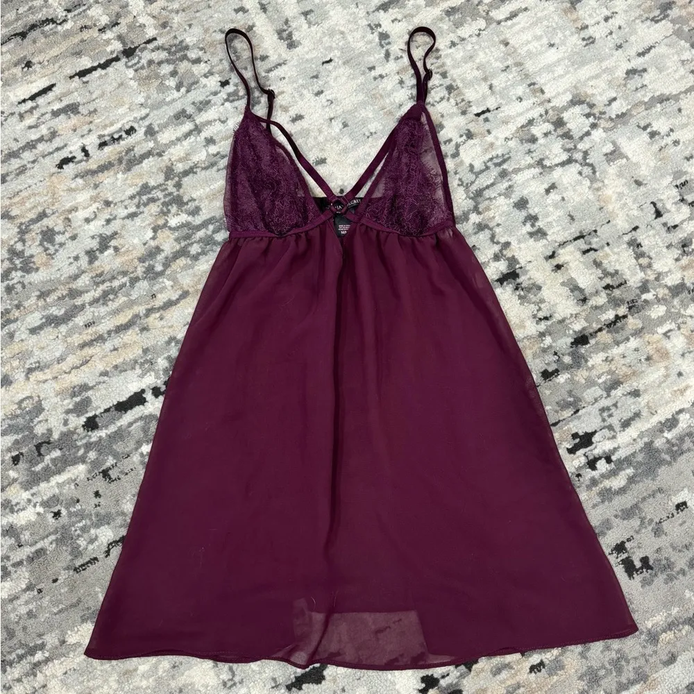 Sheer Chiffon & Lace Babydoll Maroon Dress - Image 2