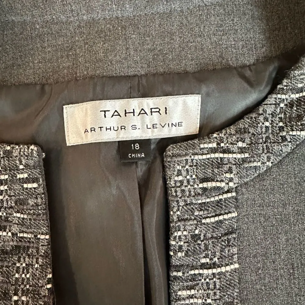 Tahari Arthur S. Levine Women's Blazer Size 18 Black White Patterned Jacket - Image 10