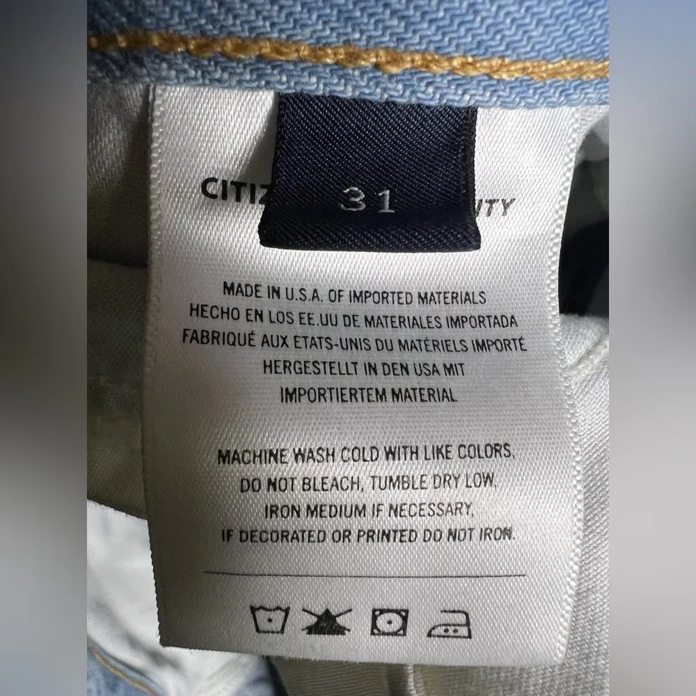 Citizens of Humanity Frieda Distressed Denim Shorts - Organic Cotton.  Size 31 - Image 11