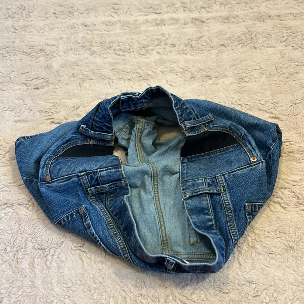 Isabel Maternity shorts in size 12 - Image 10