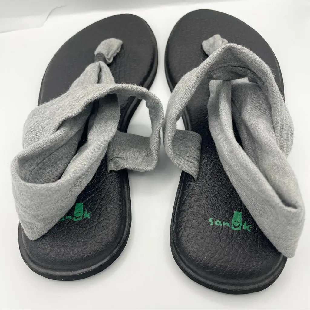Sanuk yoga sling 2 prints sandals women’s size 10 gray/black - Image 4