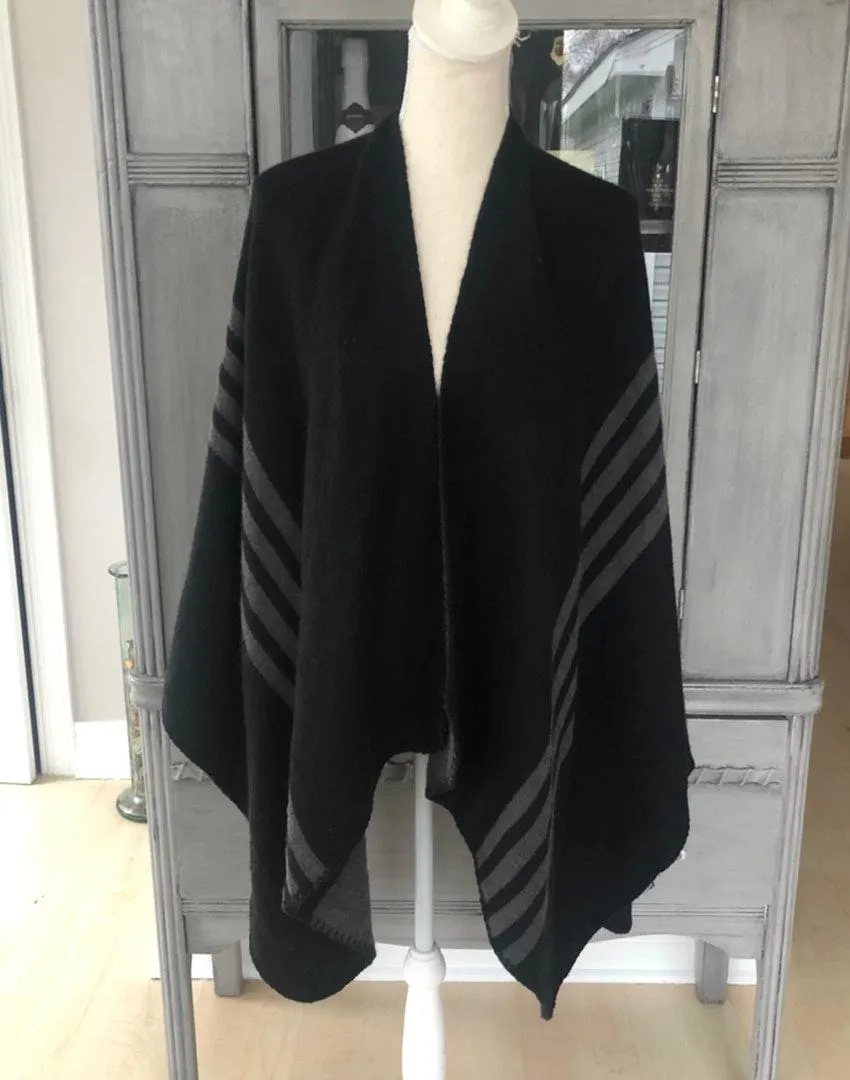 BB Dakota Poncho - Image 2