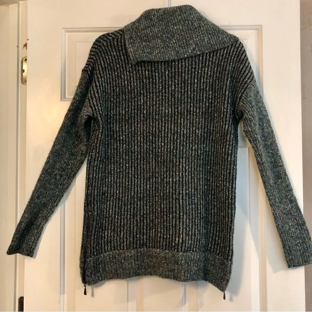 Leo & Nicole Ribbed Long-sleeved Turtleneck Boho Multicolored Sweater, Size M - Image 4