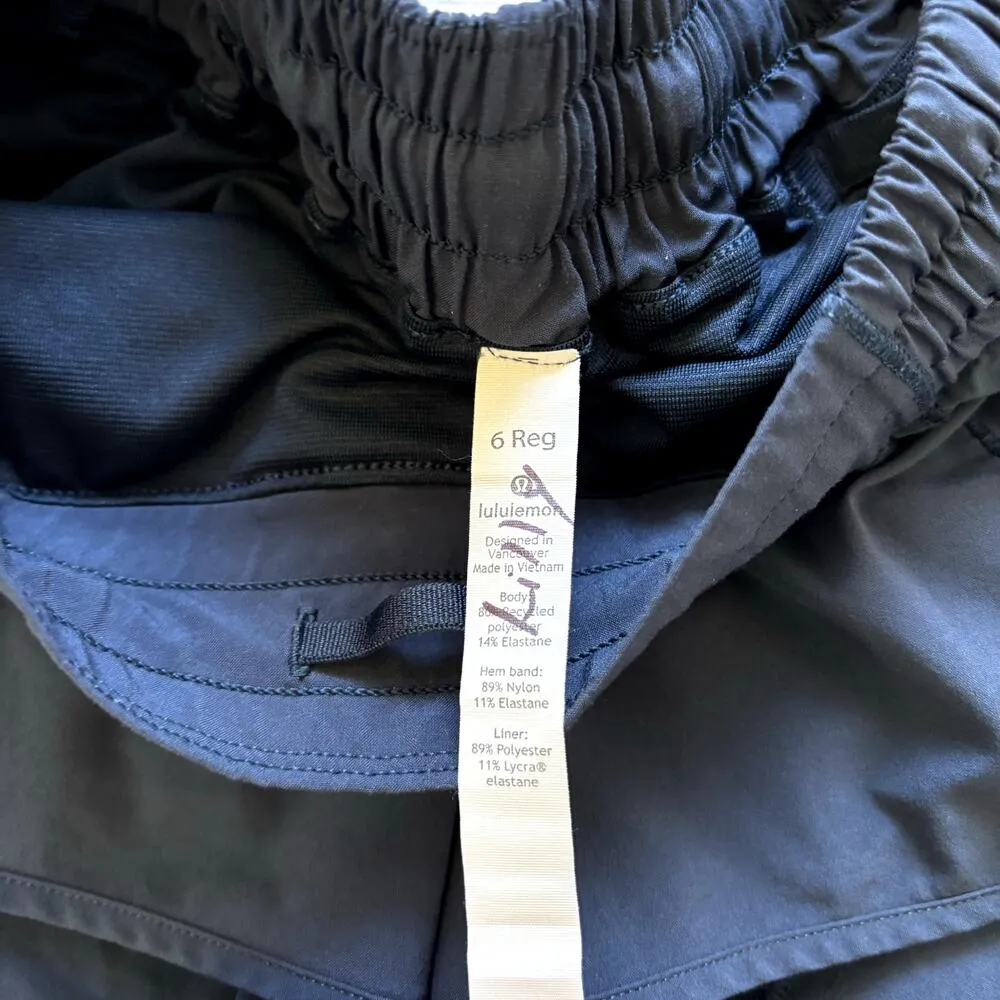 Lululemon Hotty Hot Short II 2.5" True Navy Women Size 6 - Image 2