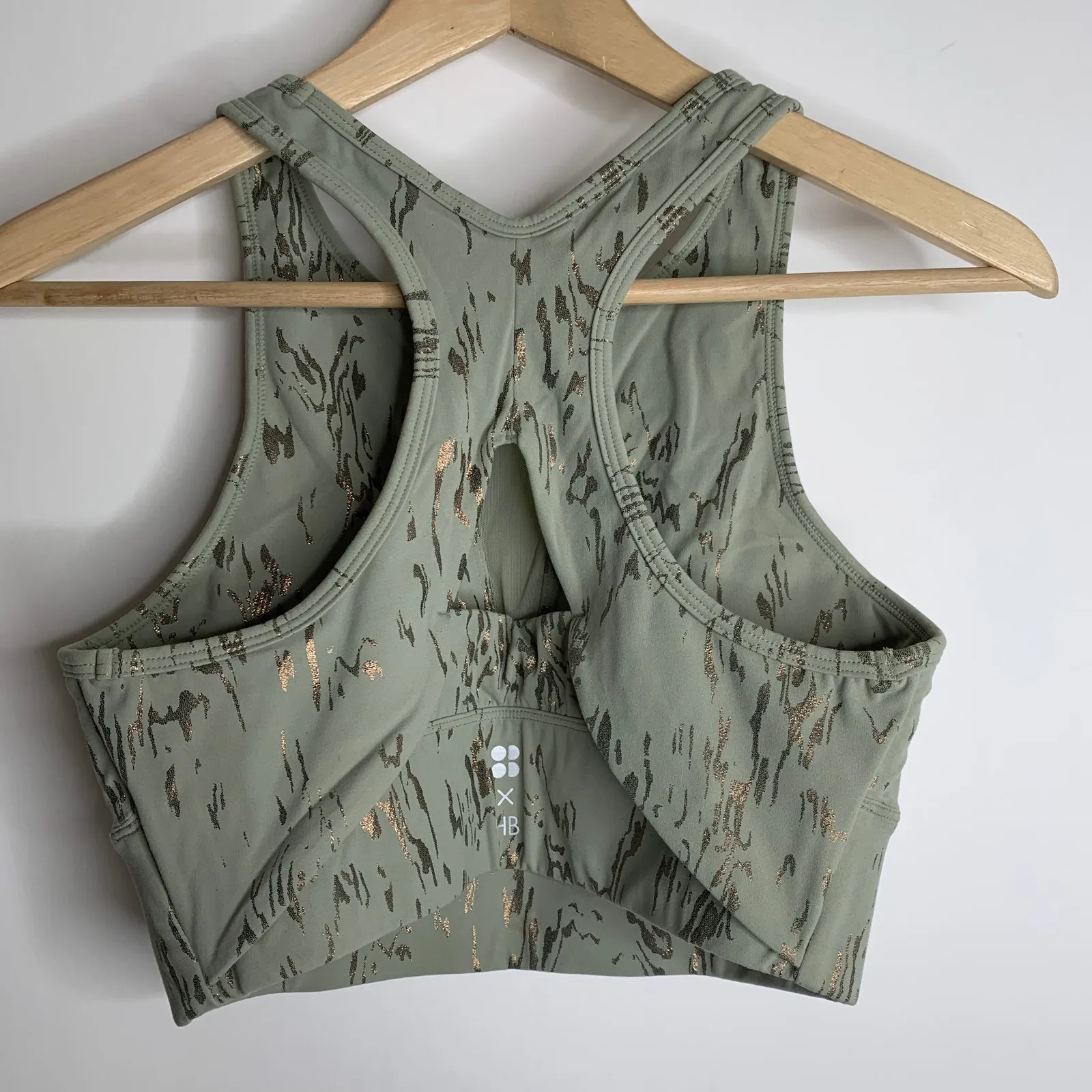 Sweaty Betty x Halle Berry Athena Sport Bra in Green Cambium Small - Image 10