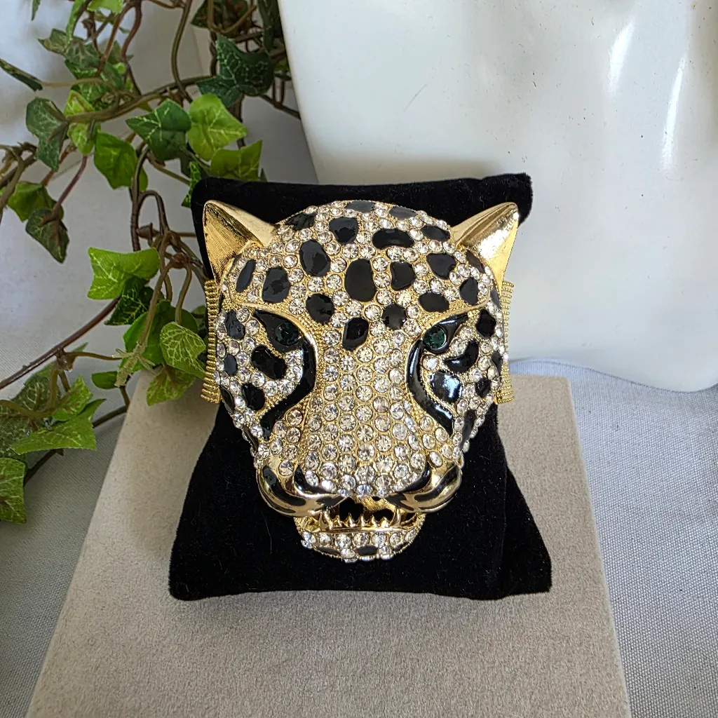 Wow! Large Statement Gold Leopard Bracelet - Image 9