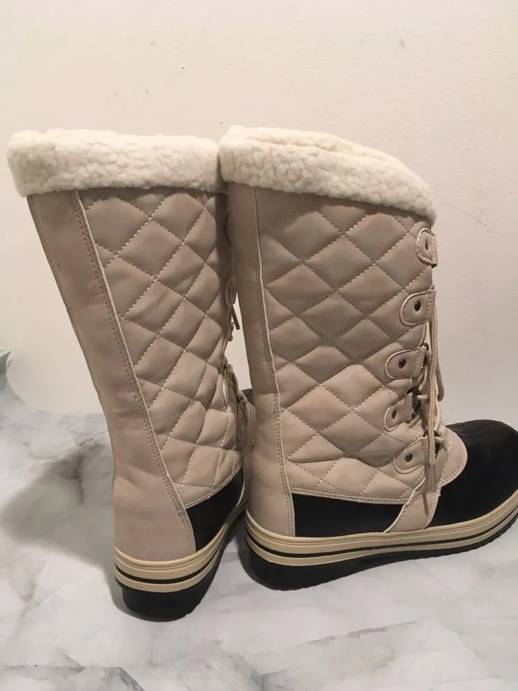 Quilted Duck Boots, Size 8 Tan - Image 4