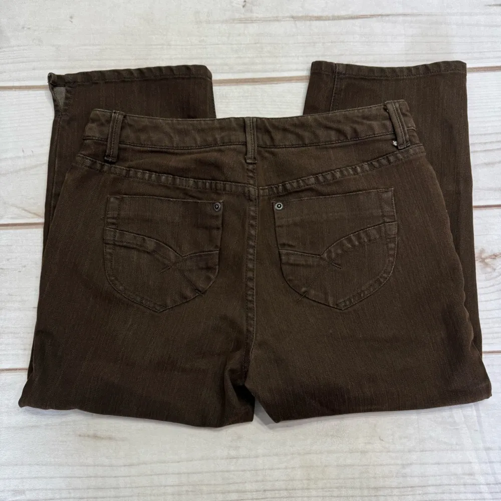 Chico’s Platinum Denim Ultimate Fit Brown Capri Jeans Cropped Button Zip Fly - Image 2