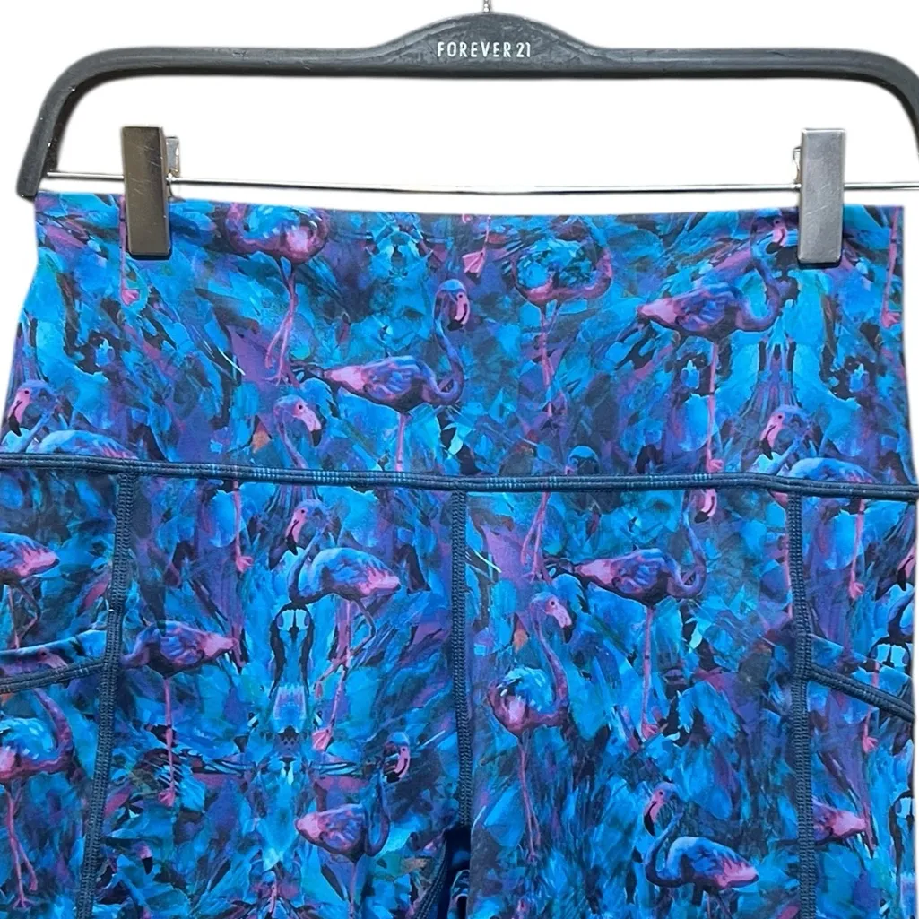 Constantly Varied Gear Flamingos 7" Shorts Sports Bra Bundle Size Medium Blue - Image 5