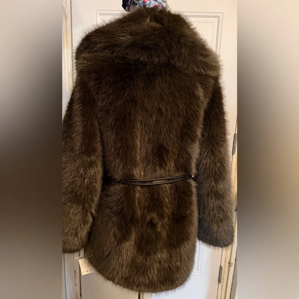 Zara Faux Fur Chocolate Brown Coat Black Gold Belt Mob Wife Old Money Tik Tok - Image 3