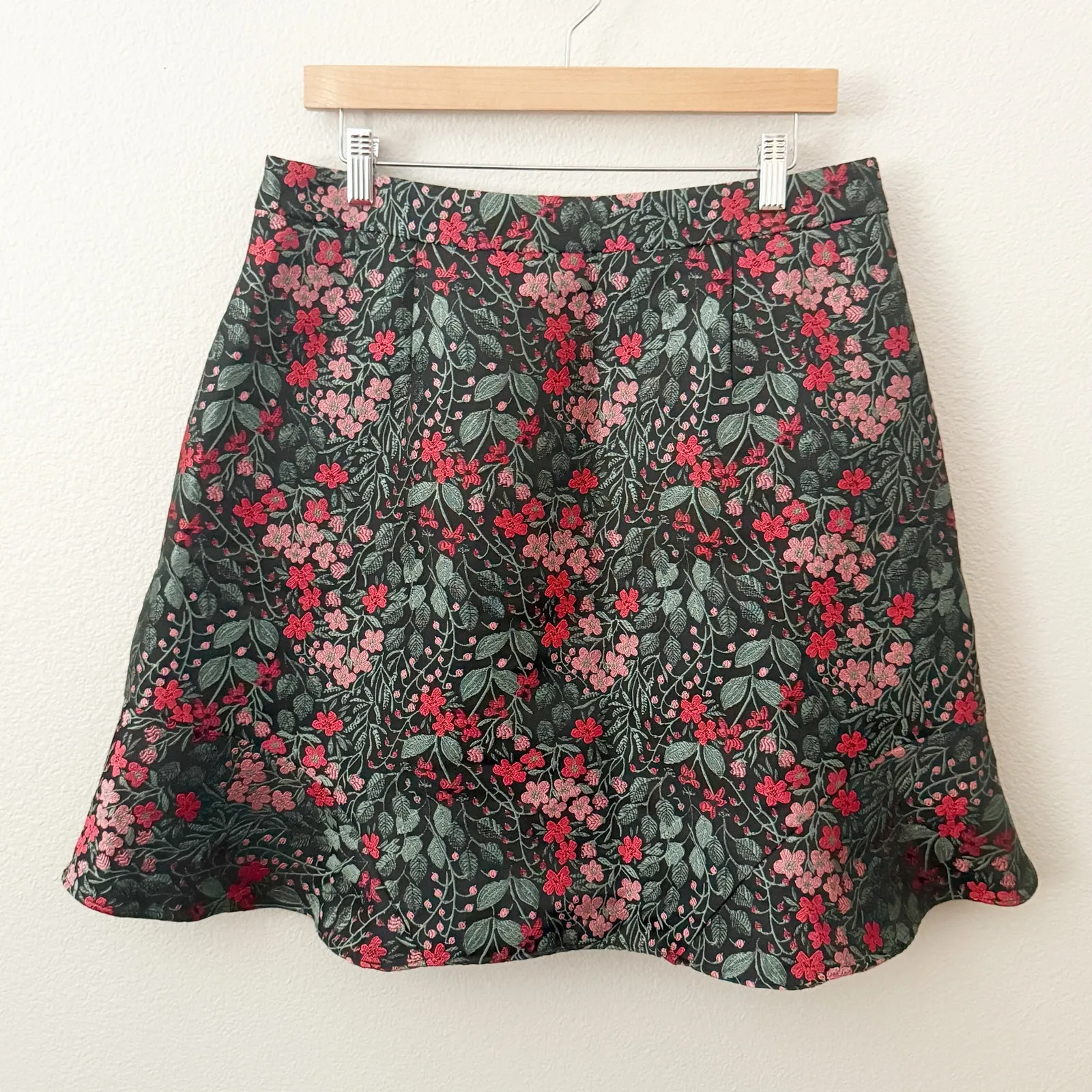HUTCH x ANTHROPOLOGIE | Asarte Floral Print Mini Skirt Black Red Pink Green | 14 - Image 2