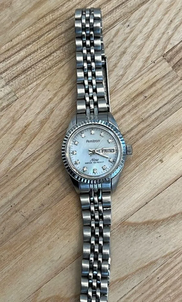 Armitron Ladies Watch Crystals Stainless Bracelet Day Date Window Luminous Hands - Image 4