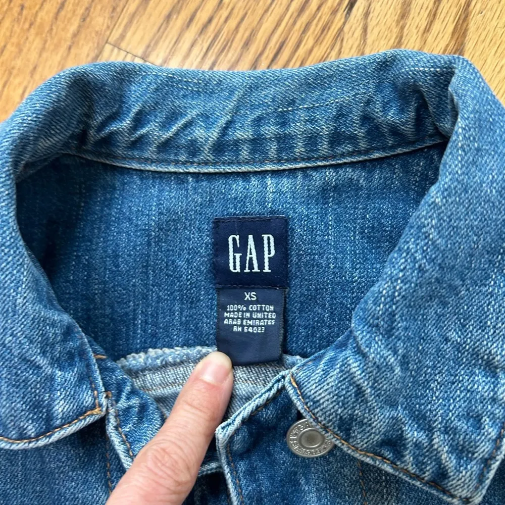 Gap  Classic Blue Denim Jacket - Image 2