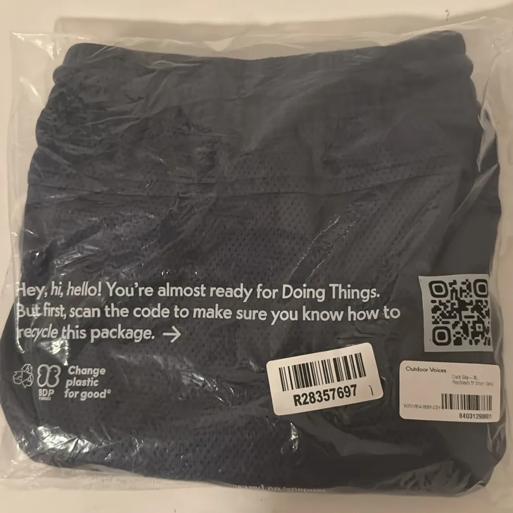 NWT OUTDOOR VOICES Women's Dark Sky RecMesh 5" Athletic Shorts Pockets xL - Image 3