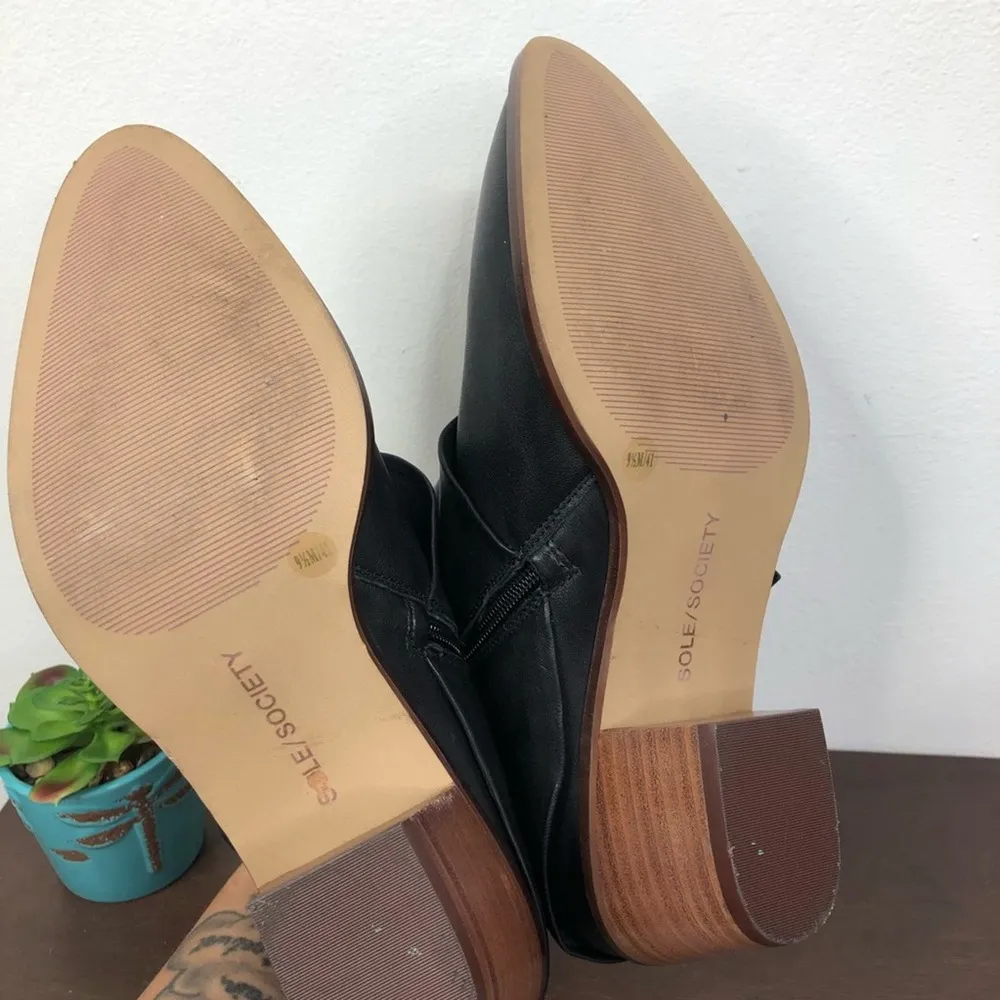 Sole Society 'Natalyia' Knotted Black Leather Ankle Booties Women's Size 9.5M - Image 5