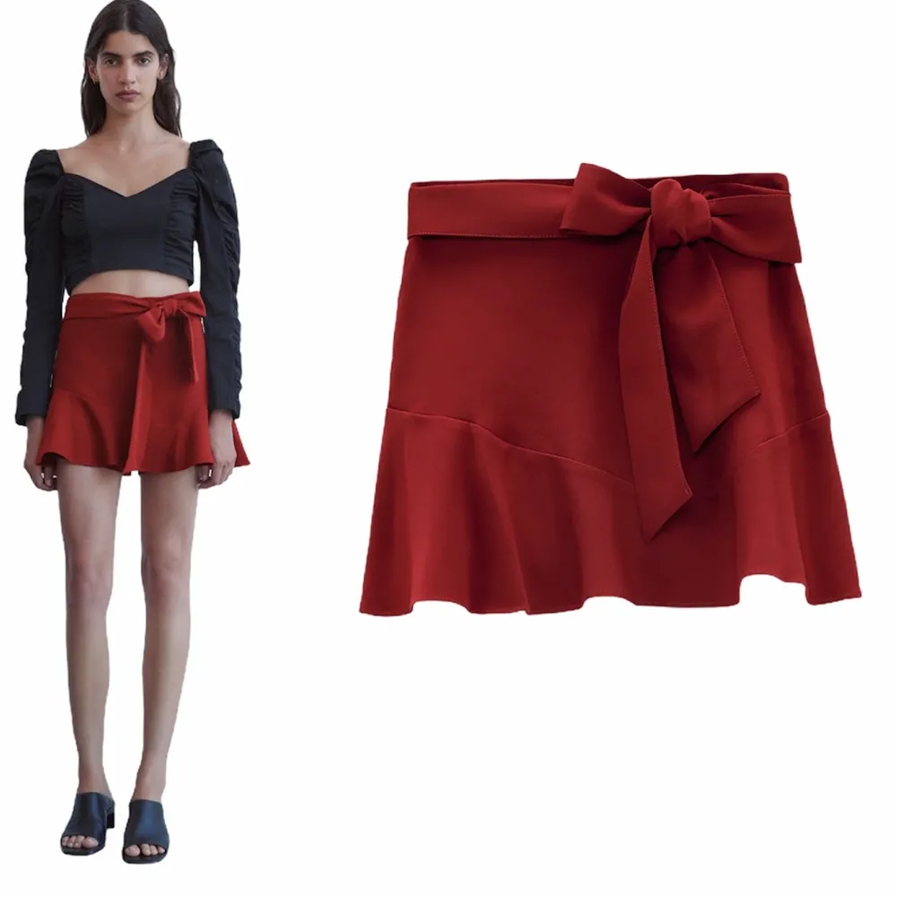 NWT  ZARA BELTED SKORT RED - Image 2