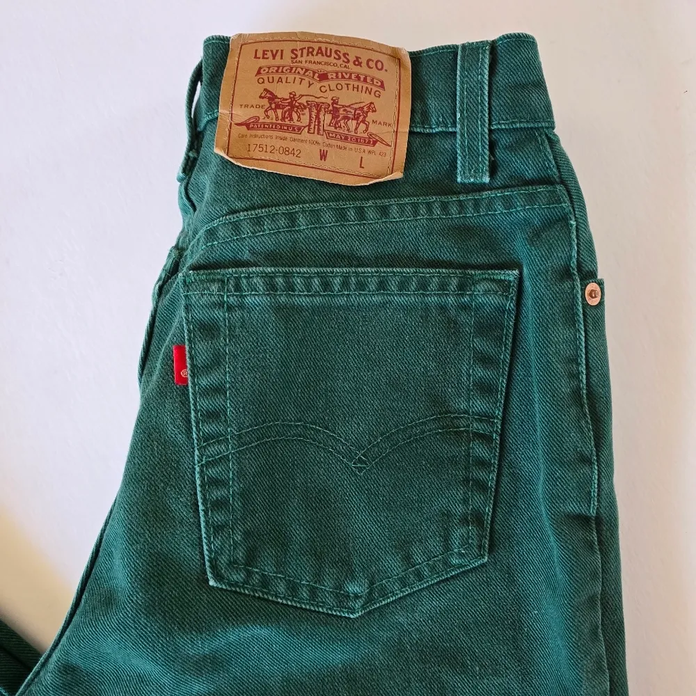 Vintage Levi's 90s Dark Green High Rise Tapered Leg Cotton Jeans Size 7 - Image 3