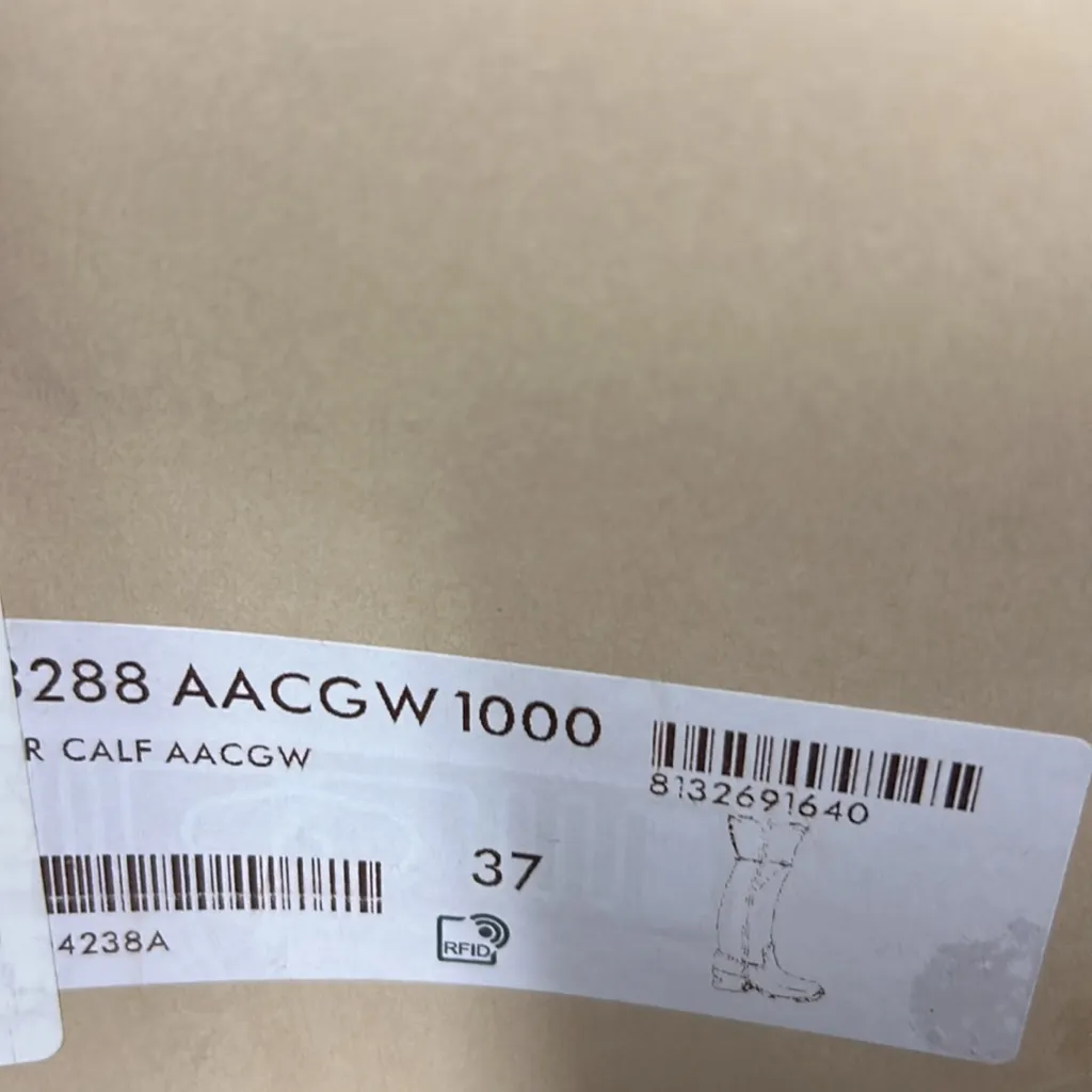 Gucci Over The Knee Logo Heel Calf Leather Boots Black size 37 - Image 4