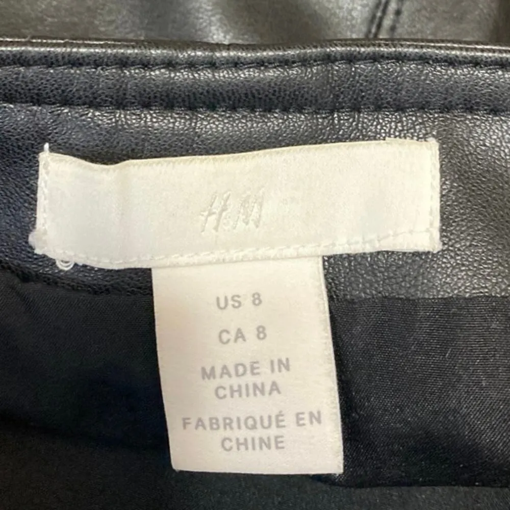 H&M Black Faux Leather Vegan High Waisted Biker Moto A Line Mini Skirt Size 8 - Image 4