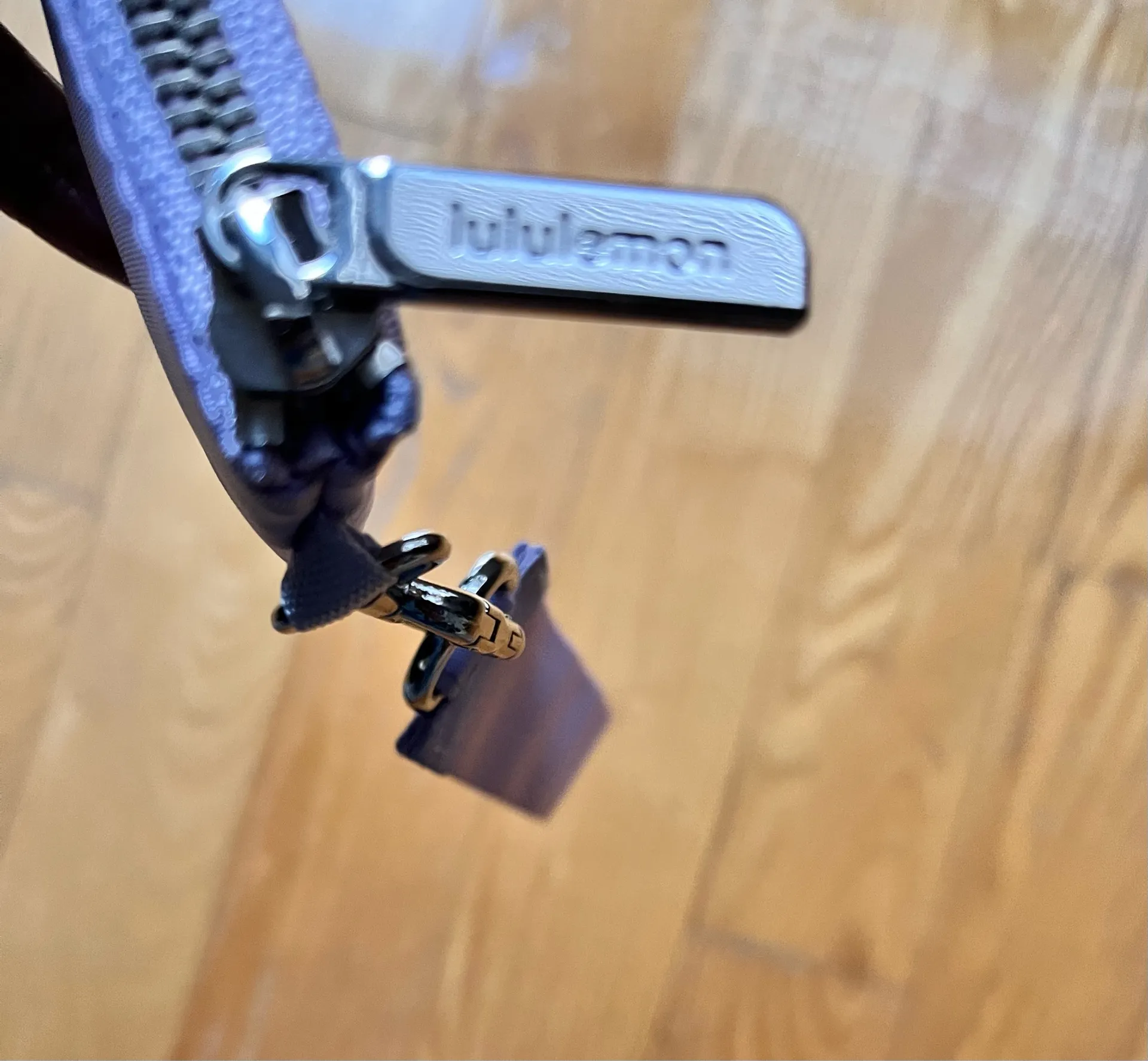 Dual Pouch Wristlet Lululemon brand new - Image 4