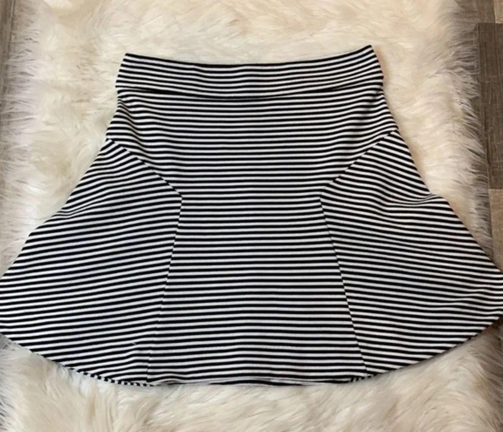 Express striped fit and flare back zip mini skirt 6 - Image 2