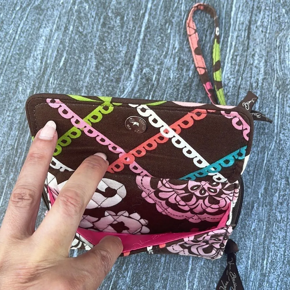 Vera‎ Bradley Wristlet Wallet. Carry it all in one compact place. - Image 2