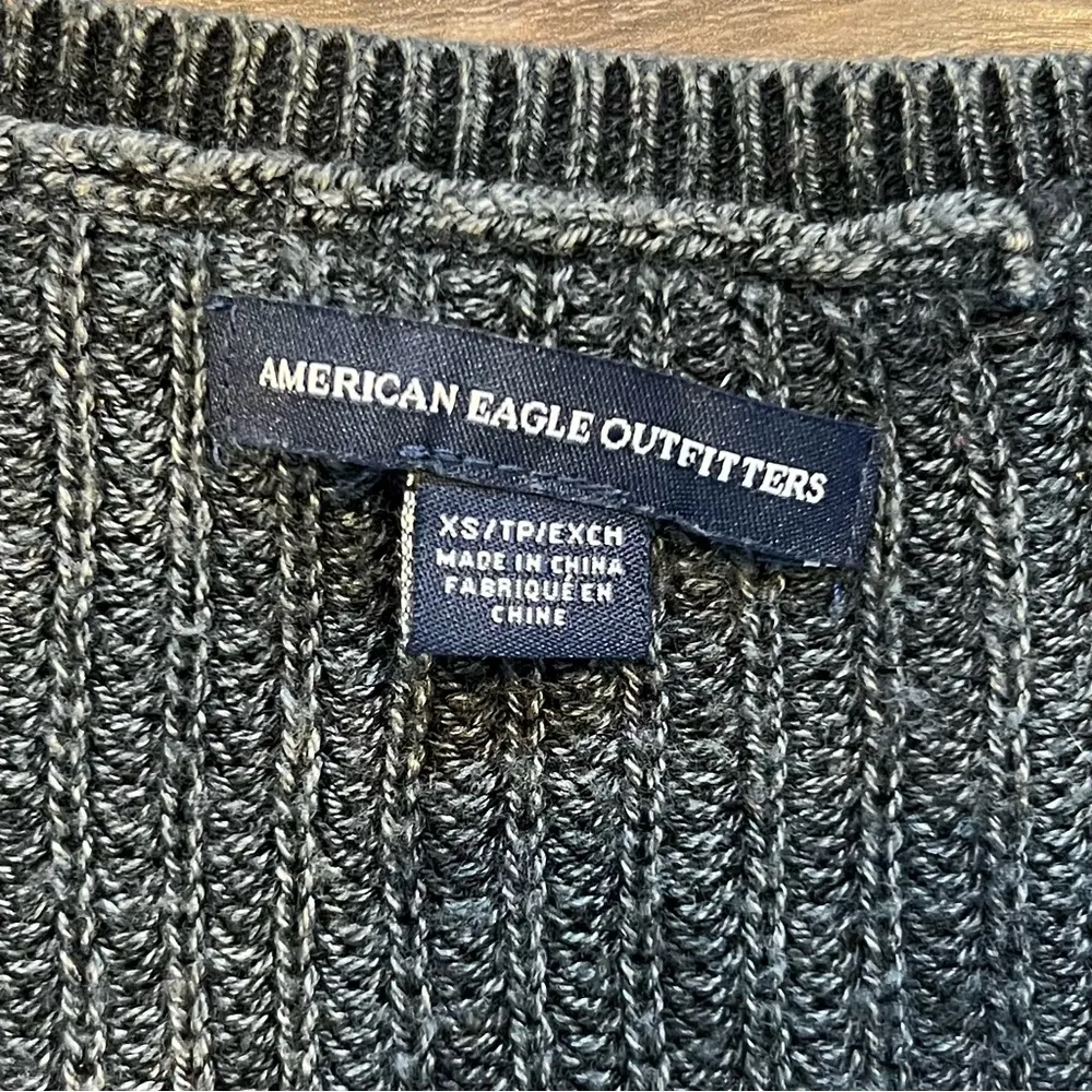 American Eagle Outfitters Gray/Black Knitted V-neck Sweater Size XS - Image 2
