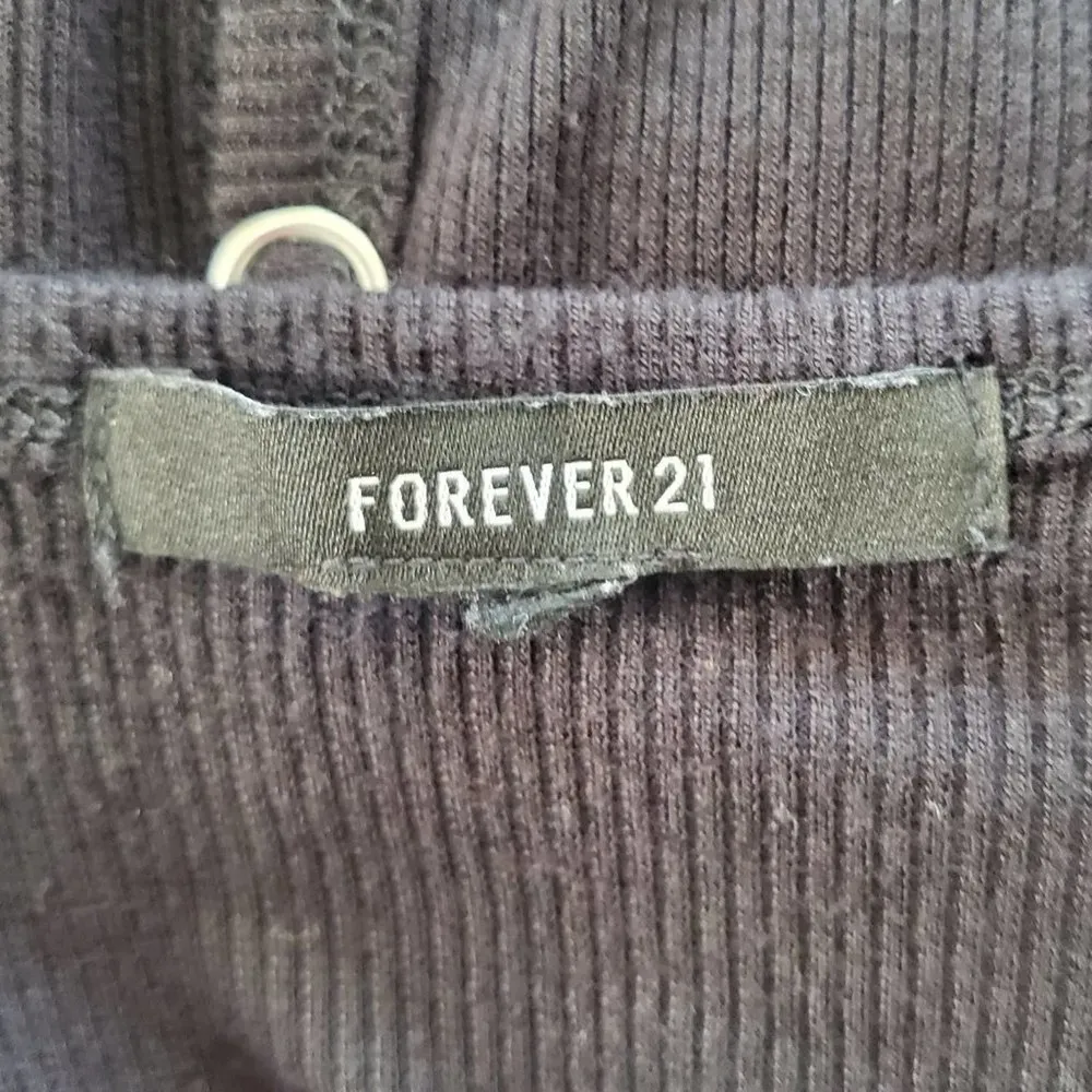 Forever 21 Sleeveless Black Ribbed Tee S - Image 6