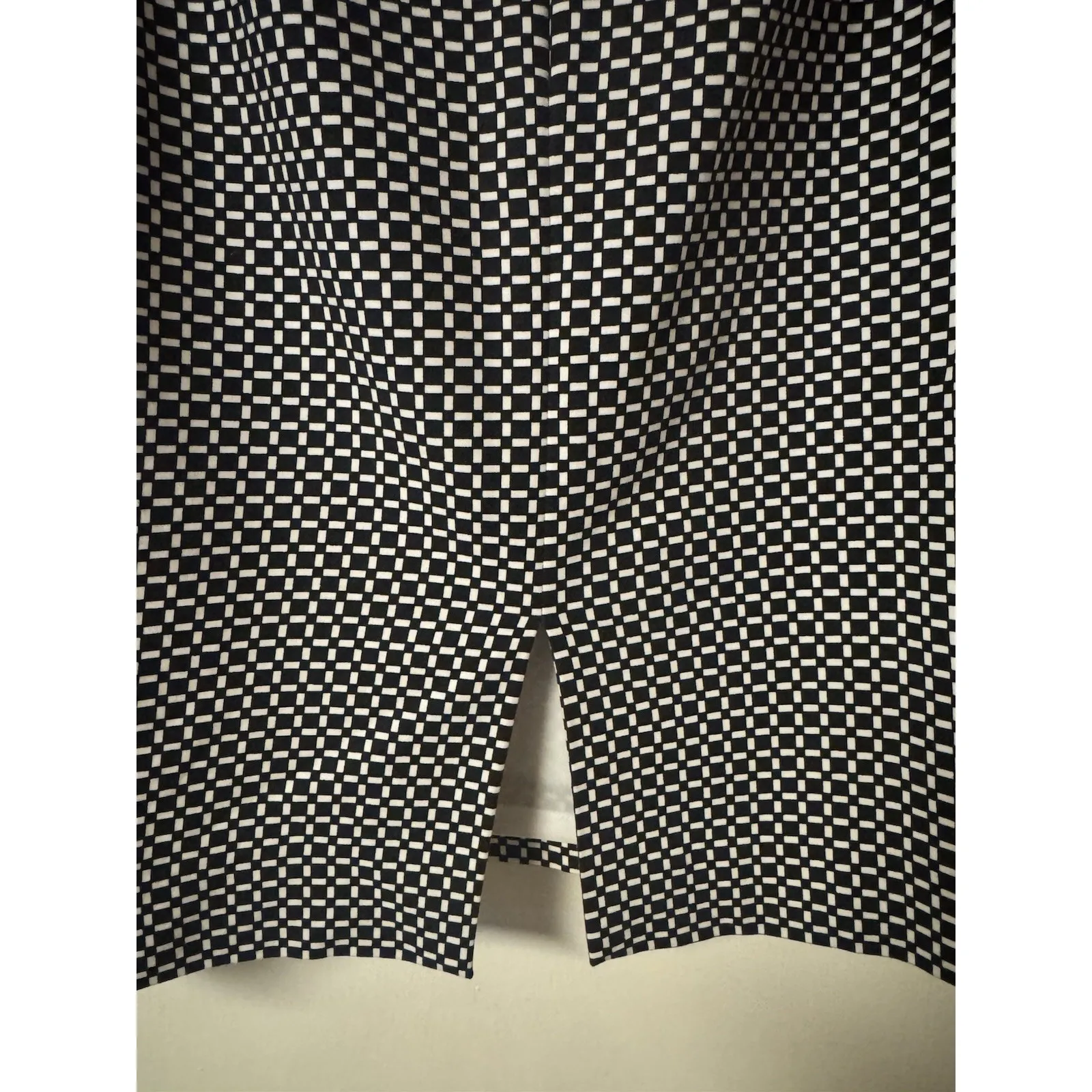 White House Black Market Checkered  Pencil Skirt, Size 14, Black and White - Image 10