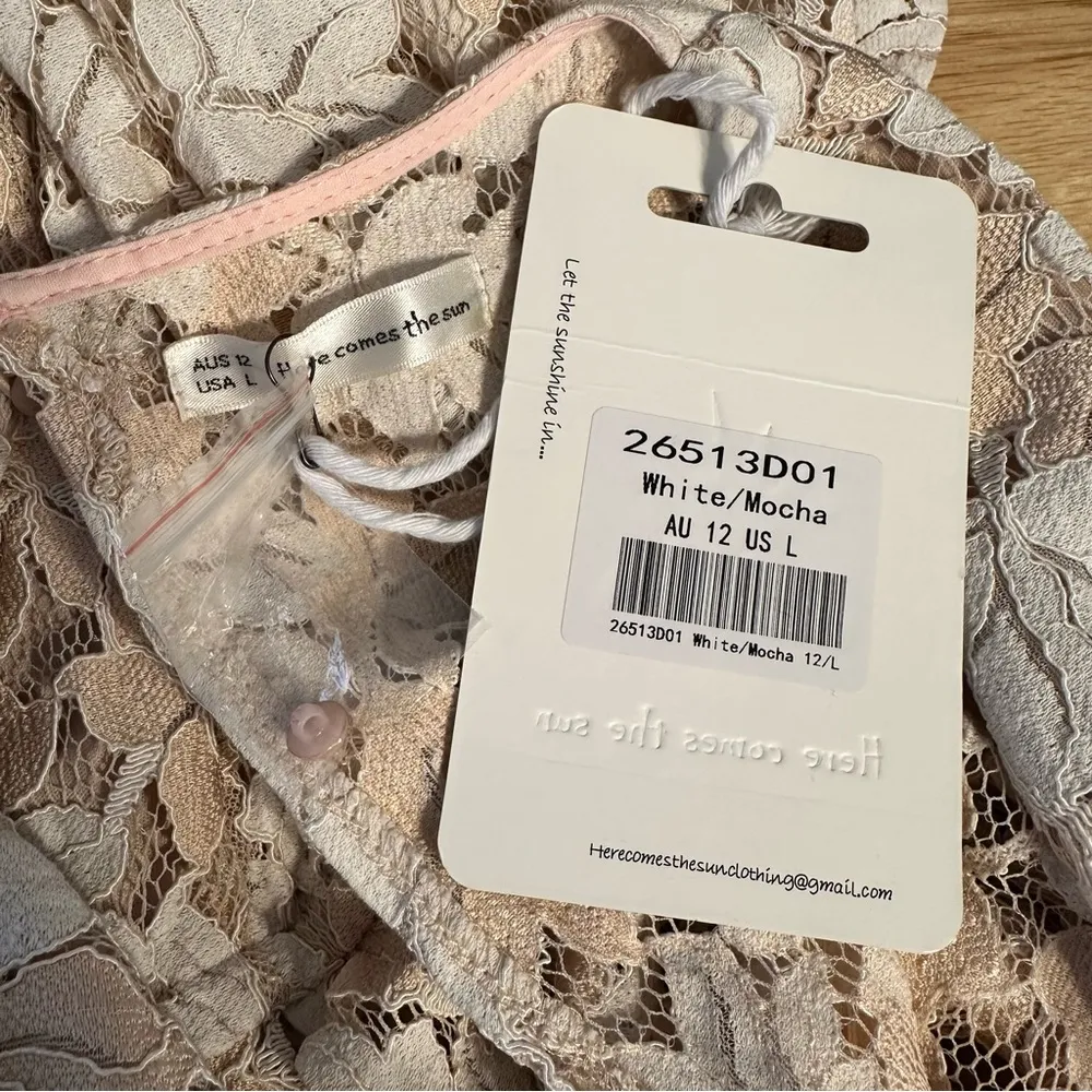 Here Comes the Sun Lace Mini Dress size AUS 12/US Large White Mocha Keyhole Back - Image 13