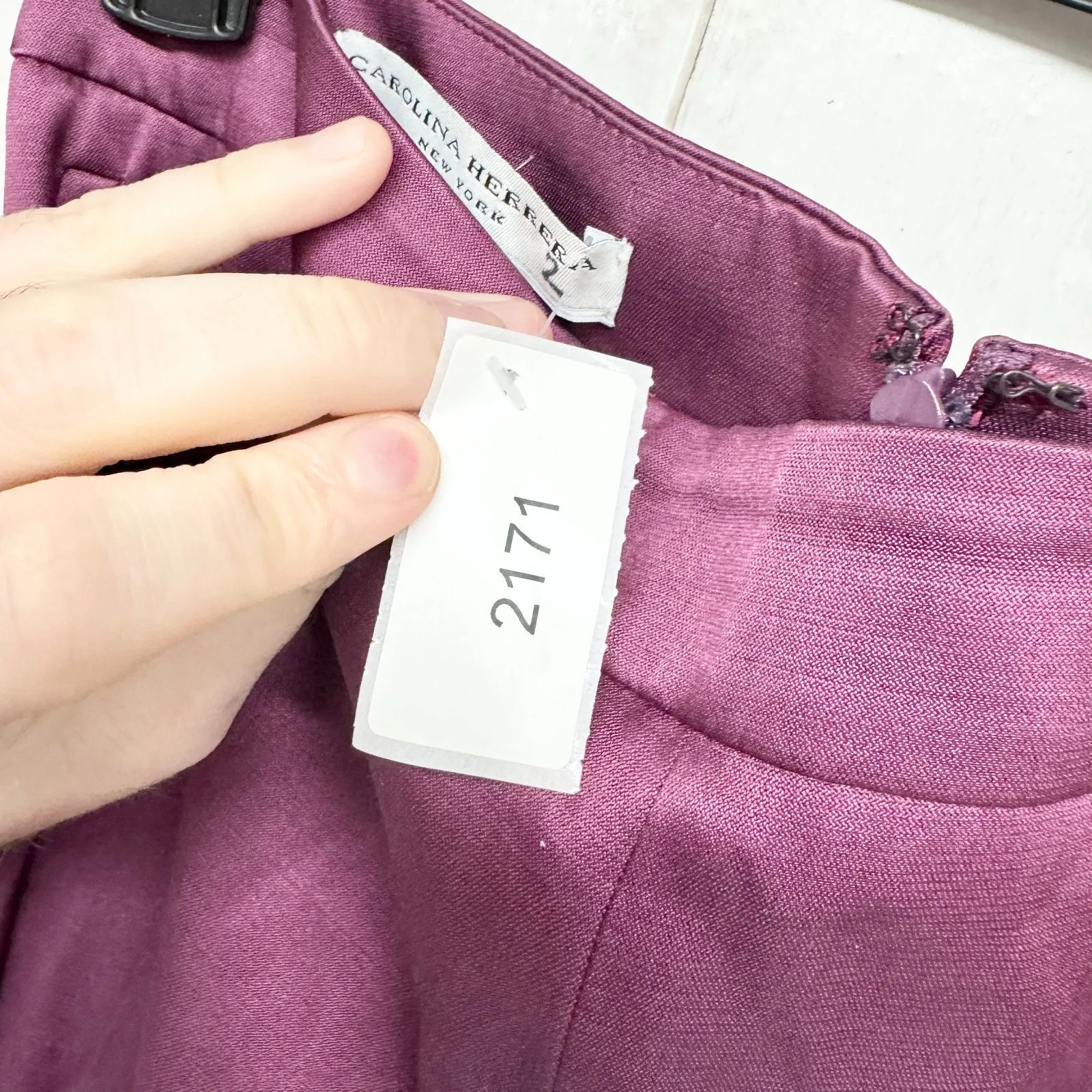 Carolina Herrera Pants Women Size 4 Burgundy Satin Zip Back Trousers Pockets - Image 5