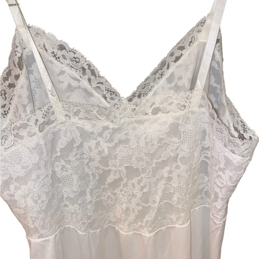 Vintage 50s Vanity Fair White Slip Dress Lace Lingerie Coquette Girl pin up - Image 4