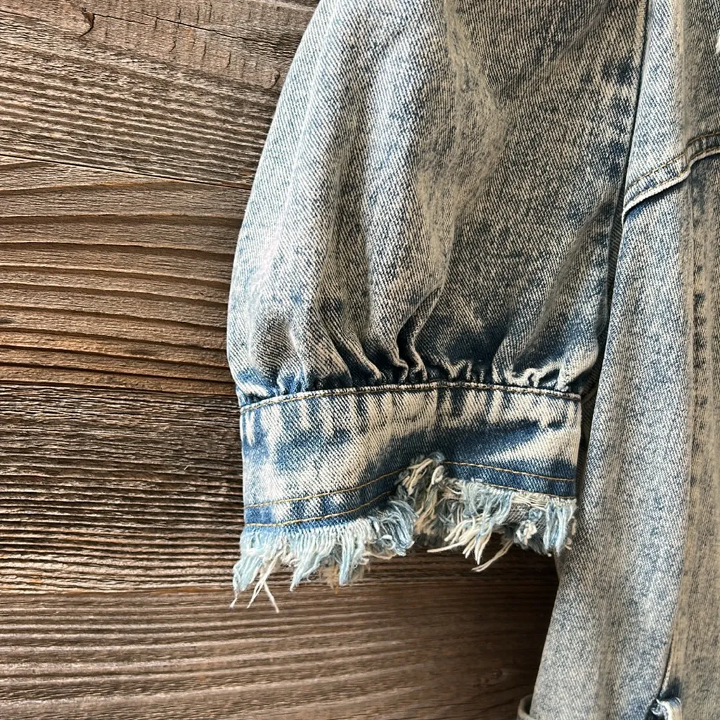 NWT Elliatt Giselle Denim Day Dress Button Front Belt Frayed Size Small - Image 6