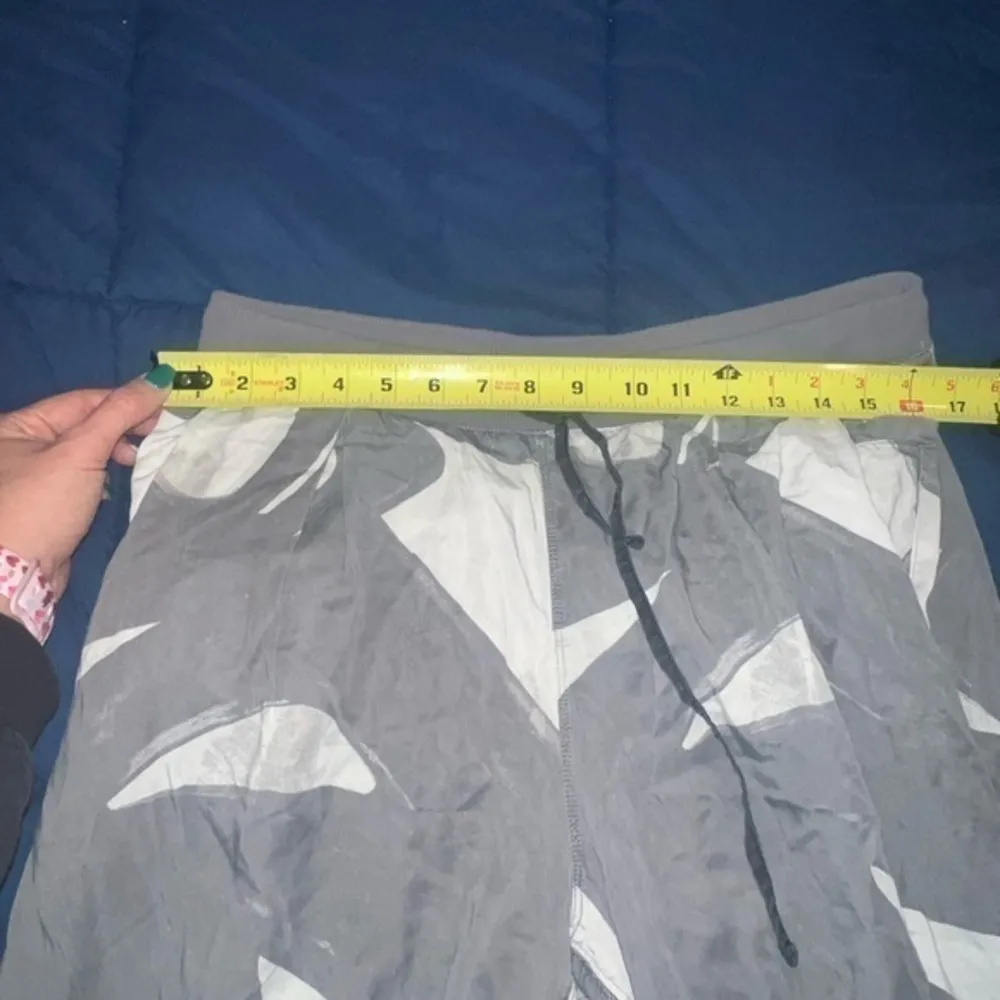 Lululemon City Jogger Slate Grey Backspin Stroke‎ Print sz 4/6 - Image 6