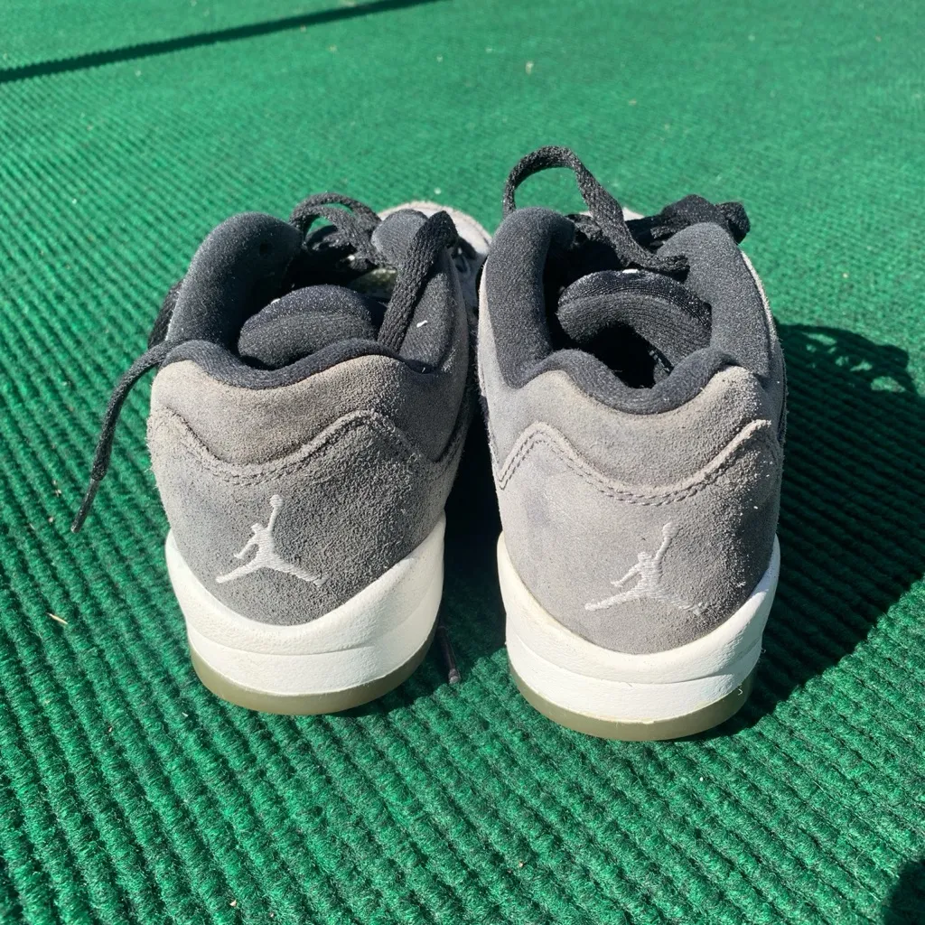 Jordan Air  5 Retro Low Size 5y Women’s Size 6.5 - Image 4