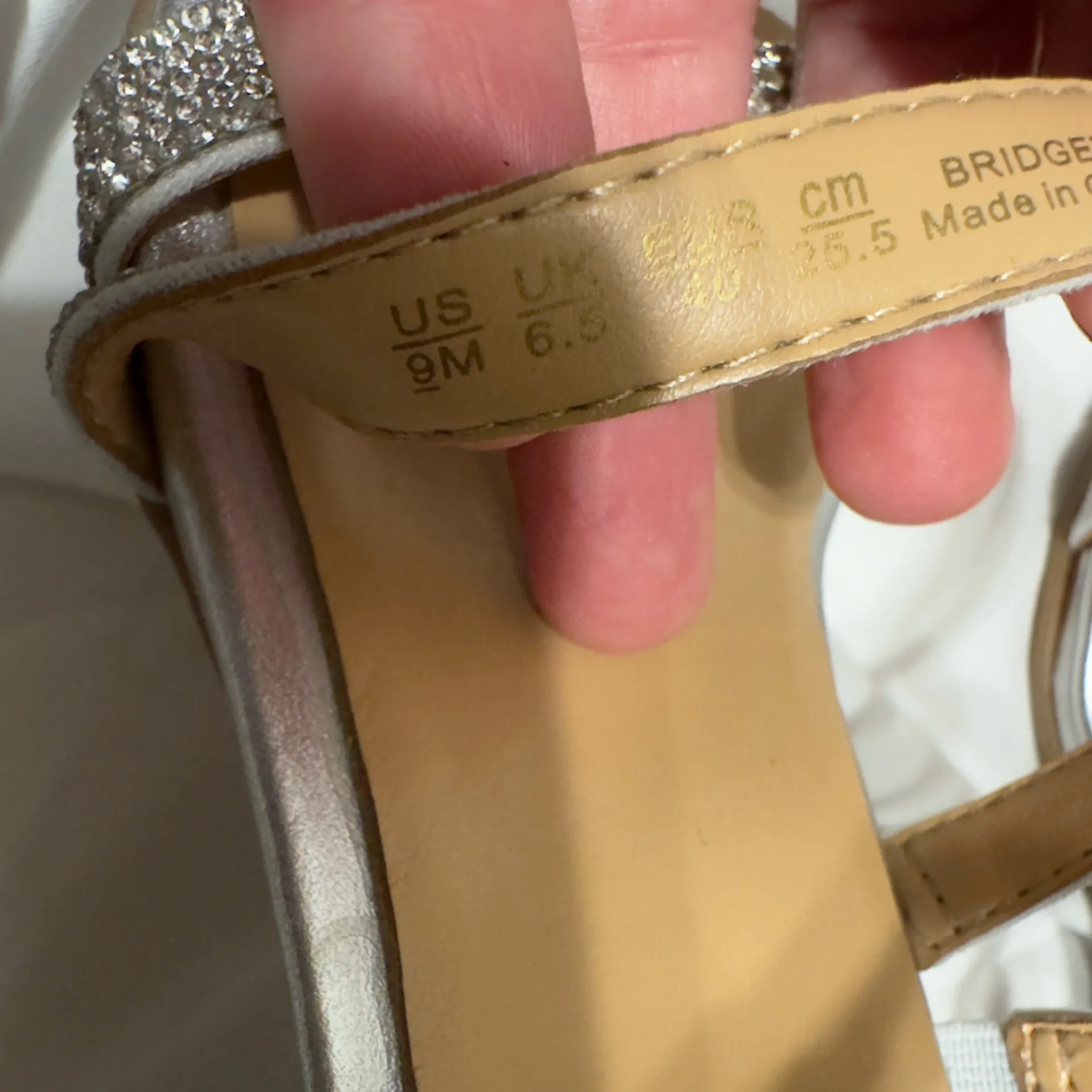 Naturalizer Bridget4 Silver Strappy Rhinestone Sandal Size 9M Block Heel- New! - Image 9