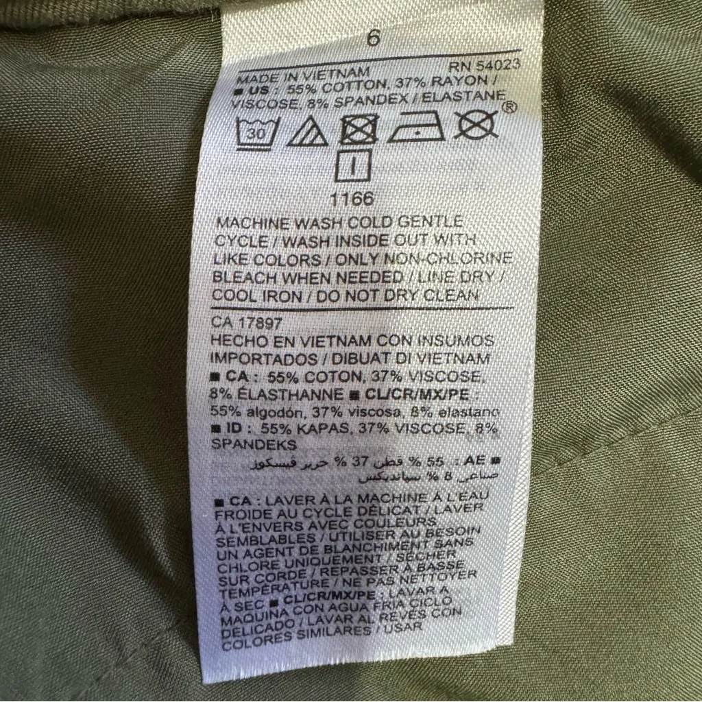 Old Navy Women Olive High Rise Pixie Never Fade Stretchy Skinny Pants Size 6 - Image 16