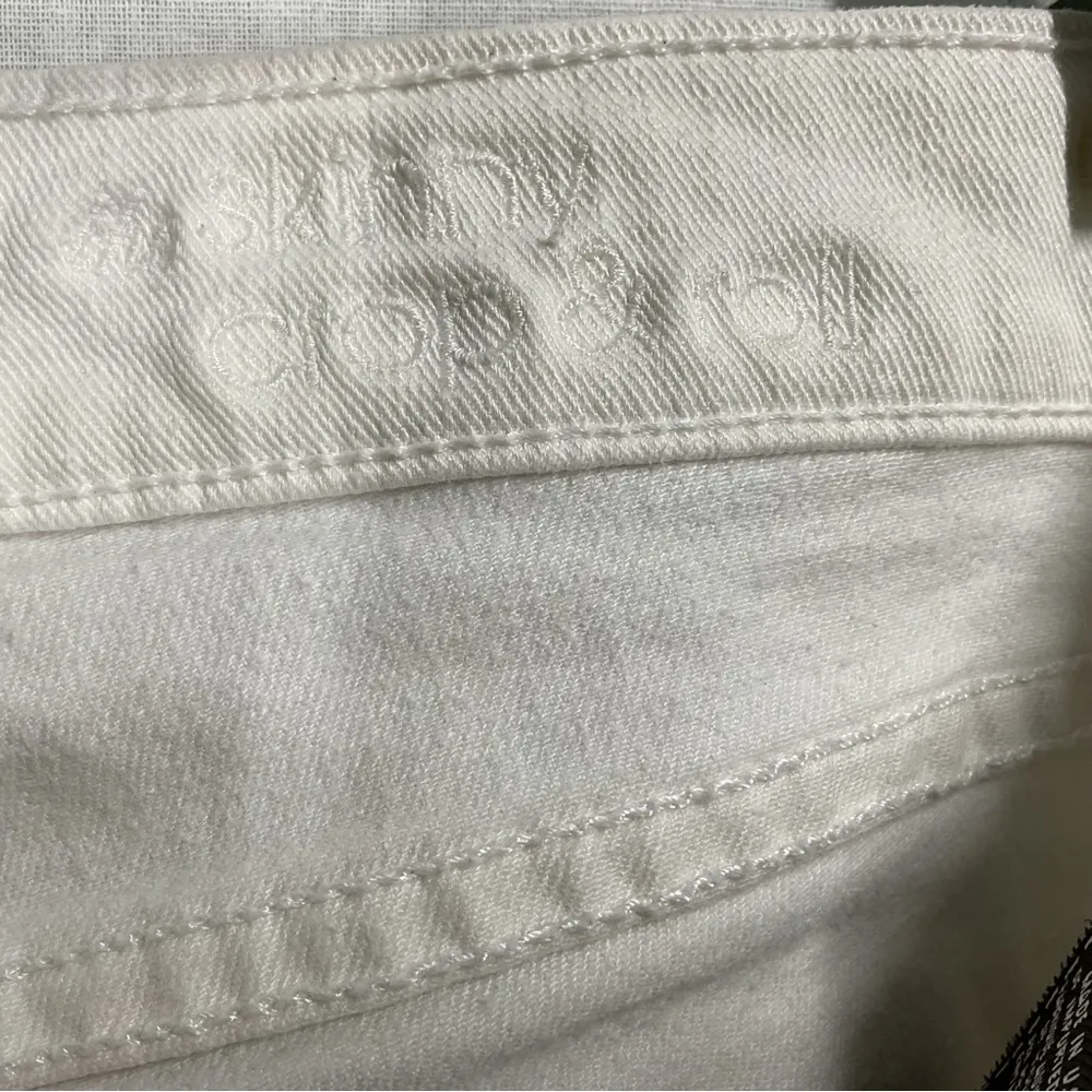 Seven For All Mankind Skinny Crop and Roll in Size 26 - Image 5