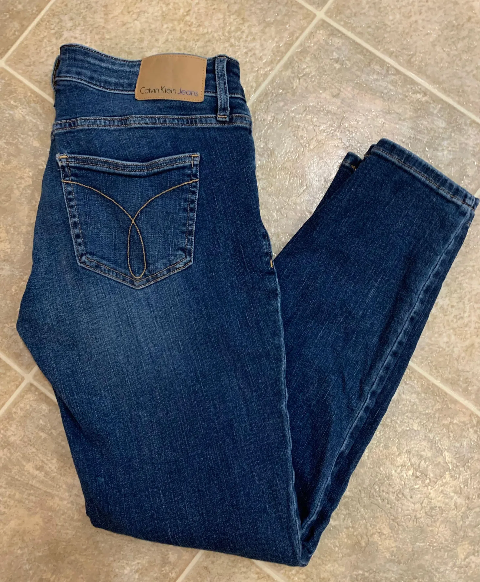 Calvin Klein Jeans - Image 2