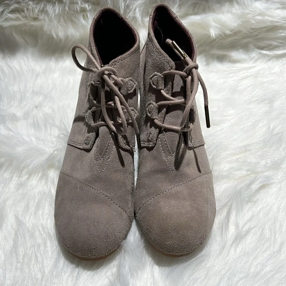 Tom's Brown Suede Wedge‎ Boots. Size 10.  B66 - Image 3