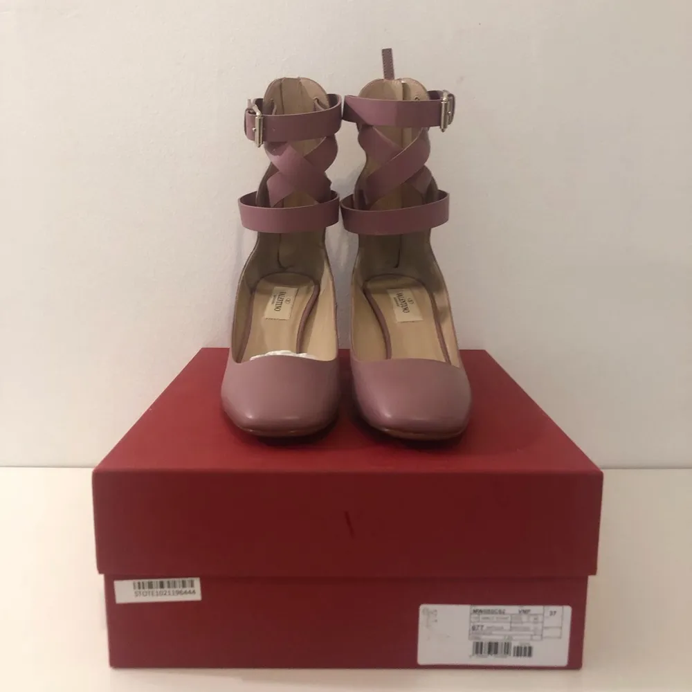 Valentino Garavani Rockstud Leather Heel Pumps Pink Size 7 - Image 3