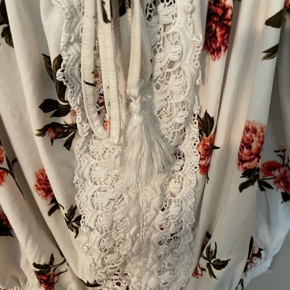 Rue21 Cropped Blouson Rose Print Top - Image 6