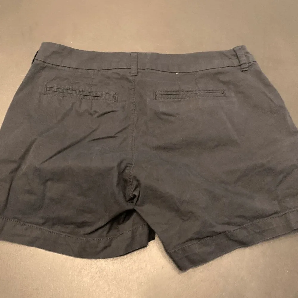 Old Navy Women's Flat Front Stretch Pockets Casual Chino Shorts Black Size 4 - Image 5