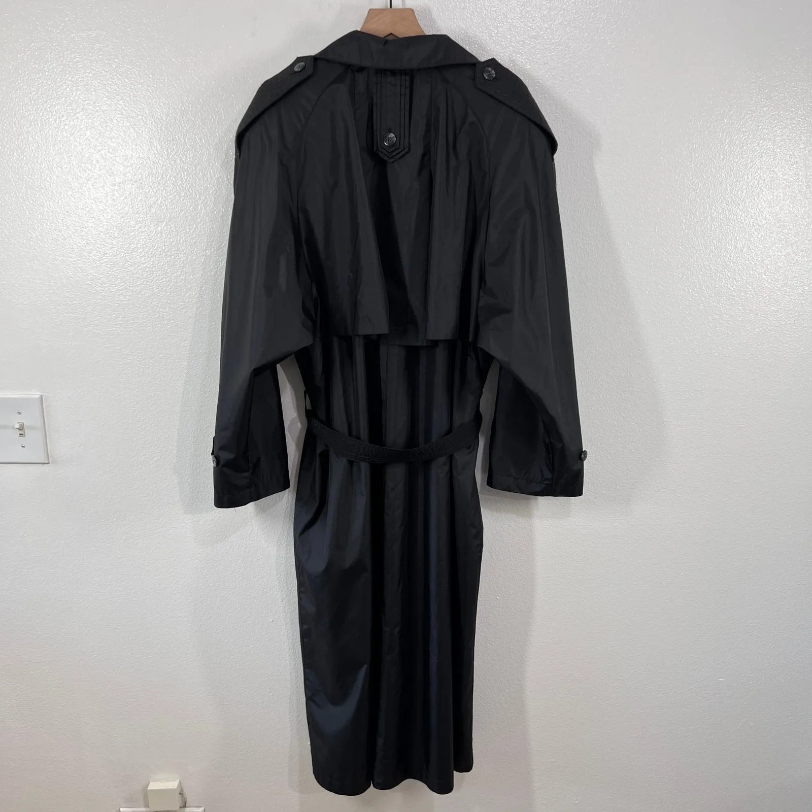 Vtg.80s Maggie Lawrence Black Nylon Trench Coat Rubberized Raincoat Belted Long Black Size 14 - Image 2