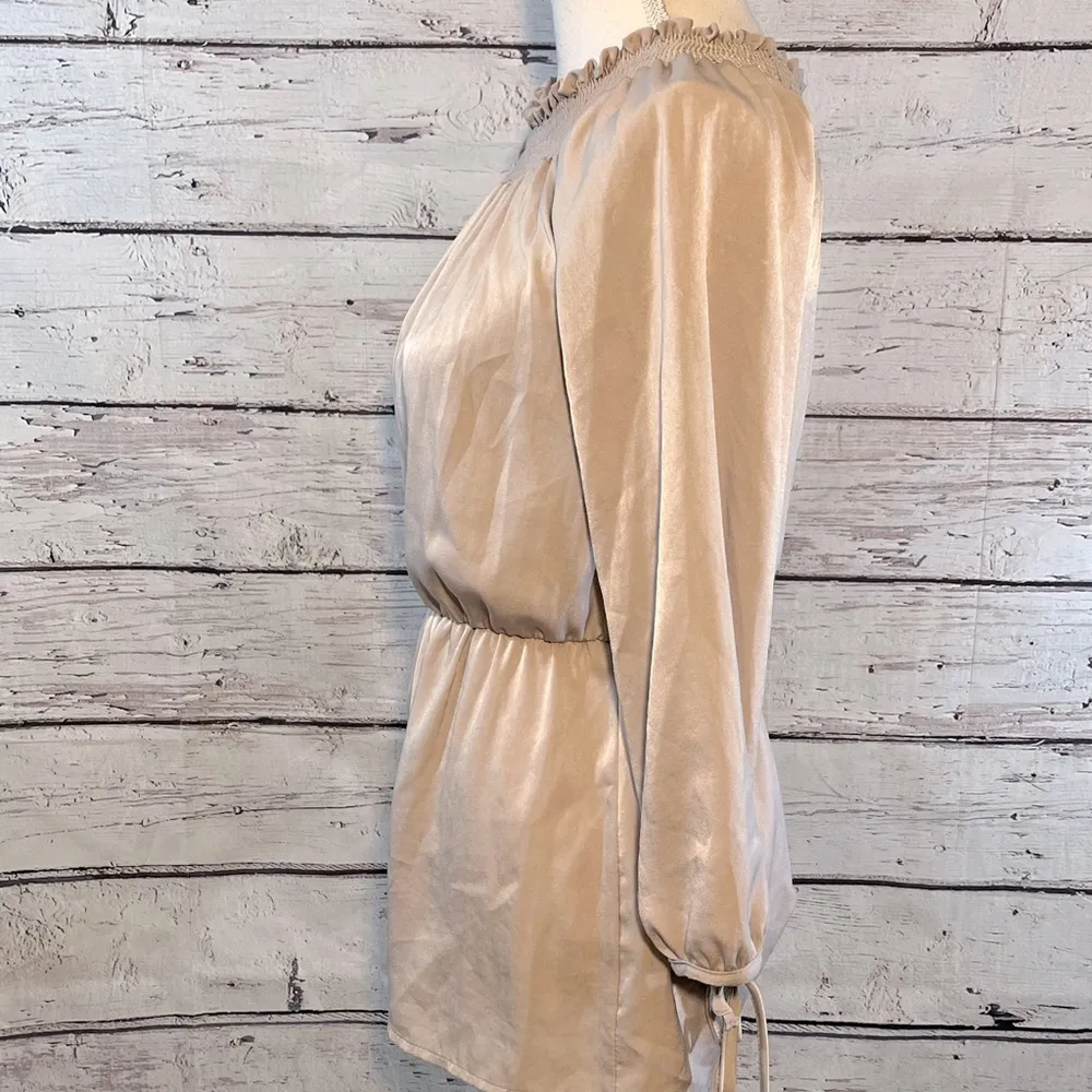 MILLIBON Romper Silky Off the Shoulder Taupe - Image 3