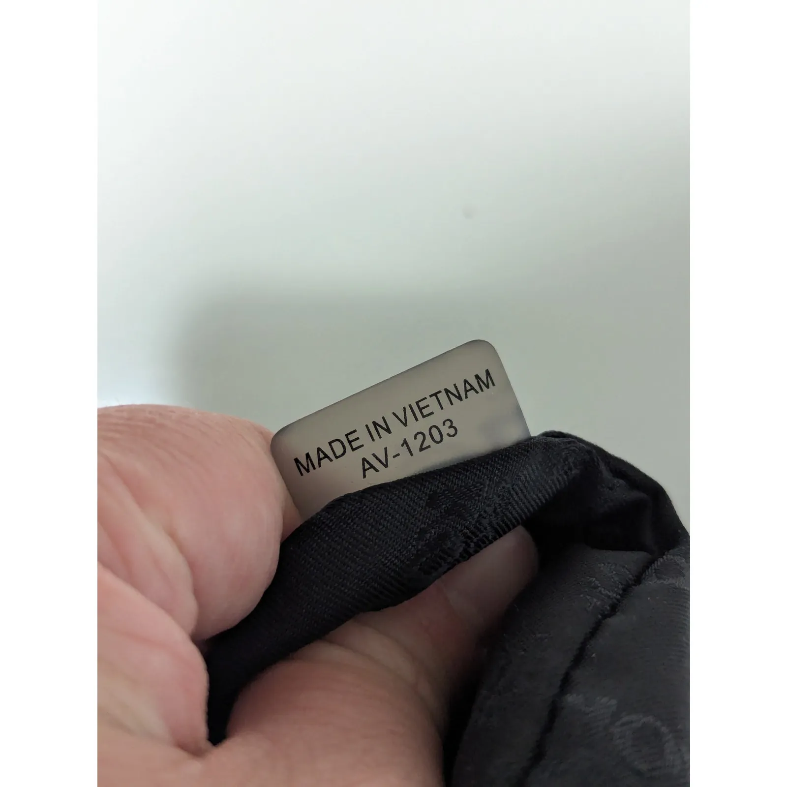 Y2K Michael Kors Black Leather Grommet Hobo Bag Shoulder Purse Tote Quiet Luxury - Image 7