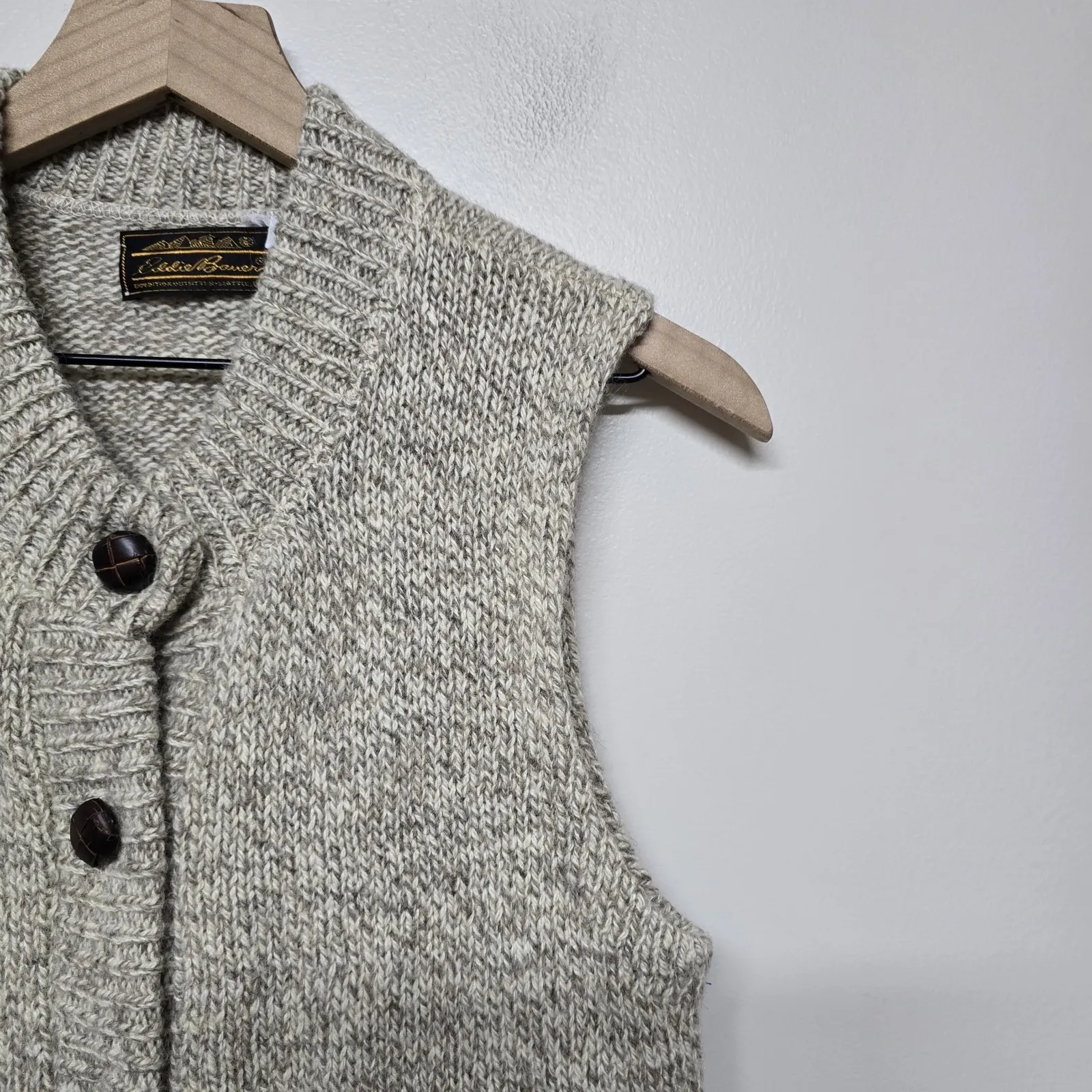Vintage Eddie Bauer Wool Sweater Vest Women's Sz S Button Pockets Oatmeal Marled - Image 3
