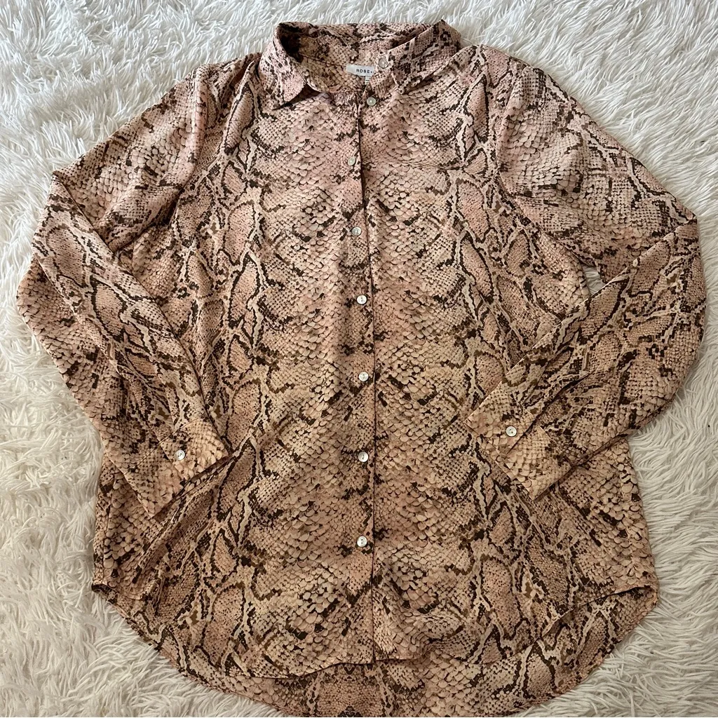 Rose & Olive Snake Print Button Down Shirt - Beige and Black Size Small - Image 13
