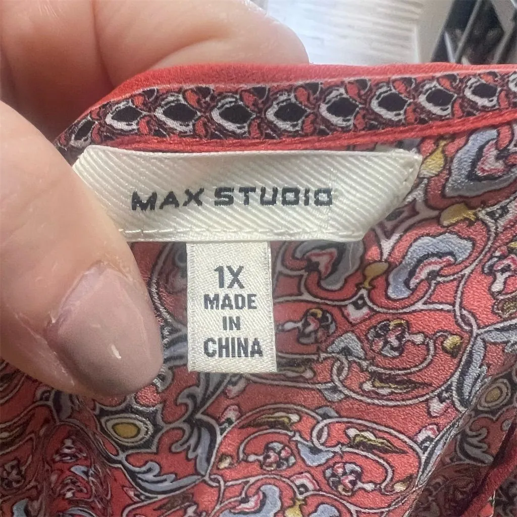 Max Studio Women's Plus 1X Red Geometric V-Neck Blouse 3/4 Sleeve - Image 10